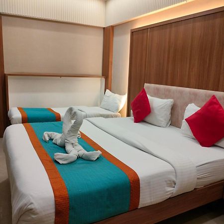 Hotel Sahar International Mumbai Exterior photo